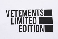 VETEMENTS Spoof T-Shirt