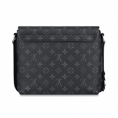 LV District messenger bag